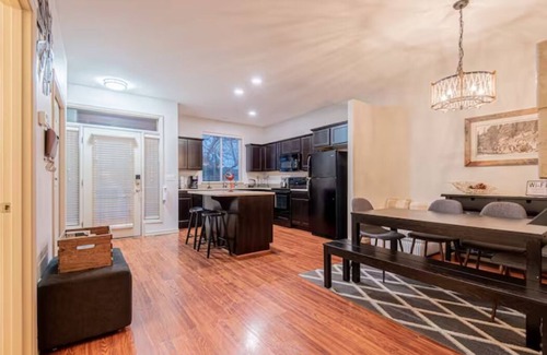 Redmond House | Romantic Resort Home Private Jacuzzi + Plush Robes