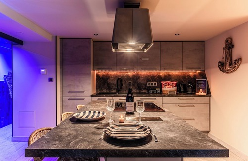 Herrlisheim Bed & Breakfast | ⚜️ Romantic SPA Retreat with Jacuzzi & Sauna | Near Strasbourg - Wellness Luxury