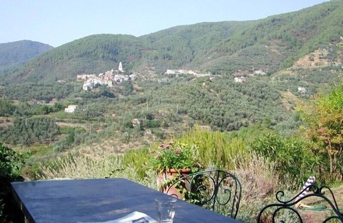 Fontona House | Romantic stone house in the Cinque Terre nature reserve (3 km from ocean)