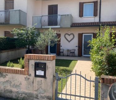 Romano d'Ezzelino Apartment | Romantica camere Le Fate con Vista sulle Montagne vicino a Bassano del Grappa