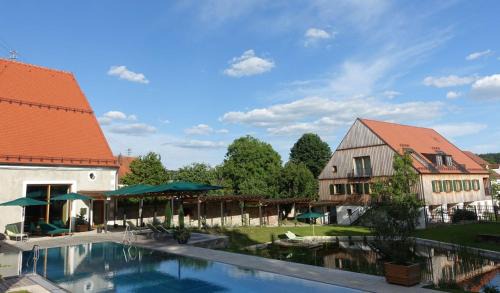 Neuburg Hotel | Romantik Hotel Zum Klosterbräu