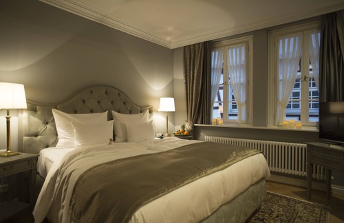 Mitte Hotel | Romantik Hotel zur Glocke