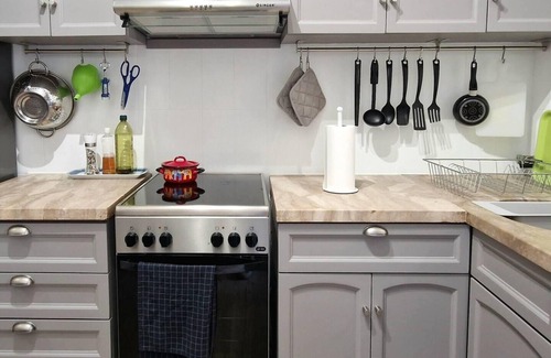 Papagou-Holargos Apartment | Rooftop 1 Bdr Apt - Metro Cholargos - 5 Min Walk