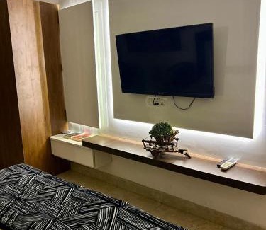Panchkula Urban Estate Bed & Breakfast | Rooftop Bliss