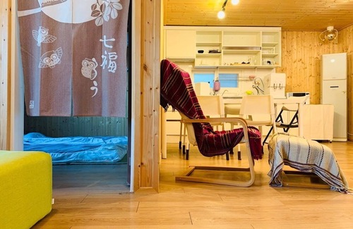 Jung-gu House | Rooftop Ocean view Woody House