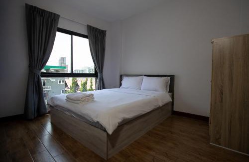 Khlong Toei Apartment | Room 36 service apartment