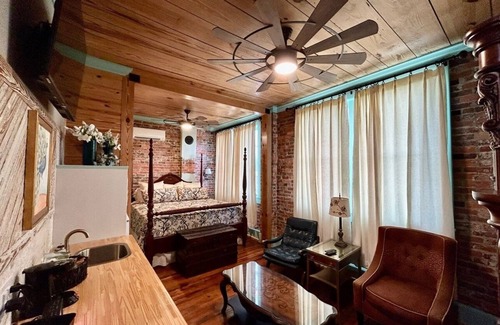 Carthage House | Room 7 (sleeps 2) at Chipley's Squareview Inn
