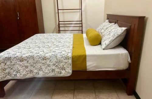 Battaramulla House | Room at Oikos Colombo Cottage