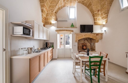 Montesano Salentino Bed & Breakfast | Room 'Dimora Stella' with Private Terrace, Wi-Fi and Air Conditioning