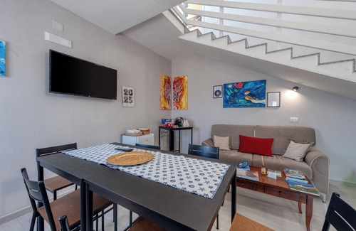 Squinzano Apartment | Room 'Donna Riccia' with Shared Terrace, Wi-Fi and Air Conditioning