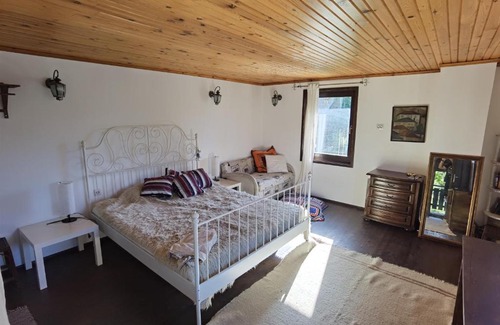 Smolyan House | Room for guests