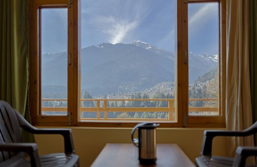 Manali Cottage | Room in Manali, River and Mountain View middle of apple orchard, Quit place 7