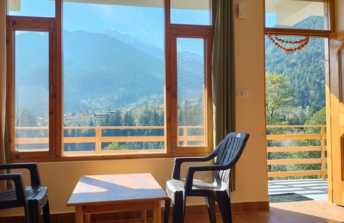 Manali Cottage | Room in Manali, River and Mountain View middle of apple orchard, Quit place 7