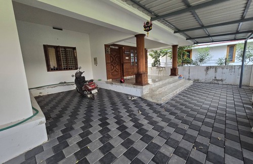 Palakkad House | Room in palakkad with private Balcony