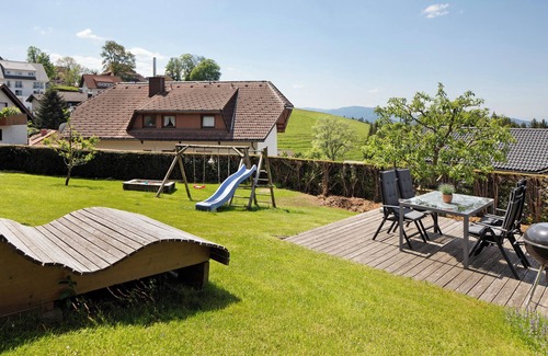 Sankt Maergen Apartment | Room 'Lerche' with Mountain View, Private Terrace and Wi-Fi