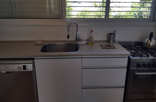 Kiryat Ono Apartment | Room near Sheba Medical Center and TLV Airport