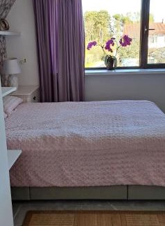 Randvere House | room to the east
