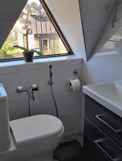 Randvere House | room to the east
