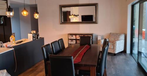 Taradale House | Room With A view