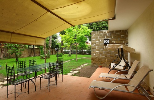 Fregenae Villa | Room with private bathroom in Villa