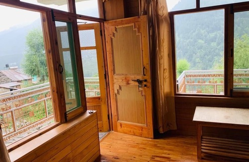 Vashist House | Room with private kitchen and Bathroom