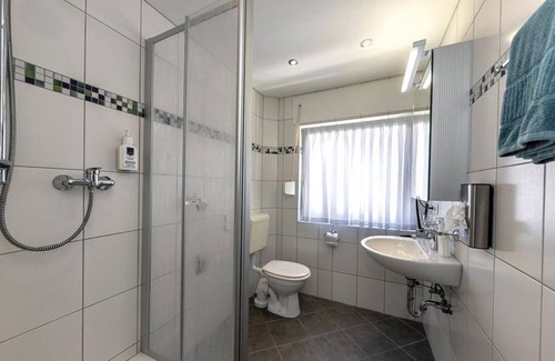 Rhens Apartment | Rooms Eifel, Westerwald, Taunus - Haus Mittelrhein