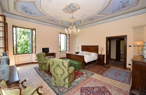 Corrubbio Bed & Breakfast | Rooms in 19th century villa in Valpolicella