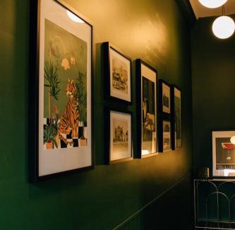 Leeton Apartment | Rooms of Renown - The Gilded Globe