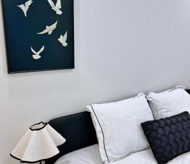 Roppongi Apartment | Roppongi 4 minutes, 4 person ,Dyson hair dryer, POLA toiletries