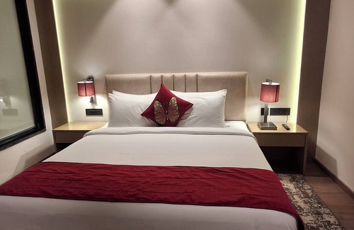 Hansi Hotel | Rosastays Hansi