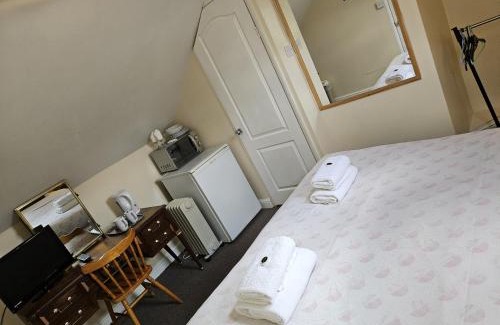 Peterborough House | Rose Marie Guest House