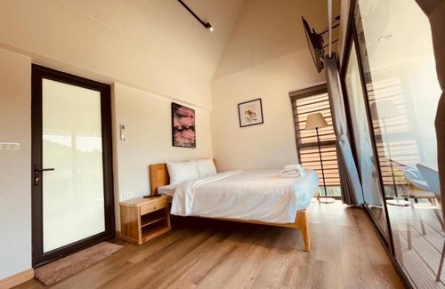 Hang Trong Hotel | ROSE Villas & Resort - Ba Vi