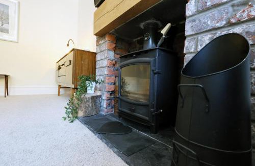 Newport House | "Rosecroft" - Perfect Retreat for Business & Leisure - Close to Celtic Manor and ICC