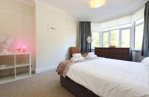 Newport House | "Rosecroft" - Perfect Retreat for Business & Leisure - Close to Celtic Manor and ICC