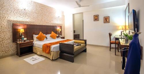 Rudrapur Hotel | Rosewood Apartment Hotel Pantnagar