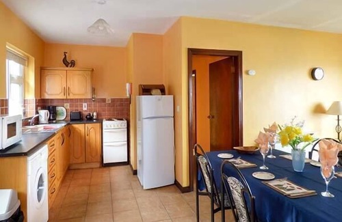 Glenbeigh House | ROSSBEIGH BEACH COTTAGE NO 6, pet friendly in Glenbeigh, County Kerry