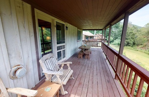 Sabinsville Cabin | Rough Cut Lodge - Pine Cabin