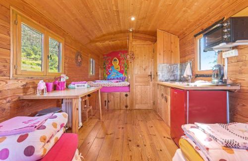 Bargeme Apartment | Roulotte Ferme Saint-Pierre
