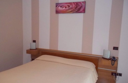 Ospedaletto D'Alpinolo Hotel | ROYAL DOUBLE ROOM - ROYAL HOTEL