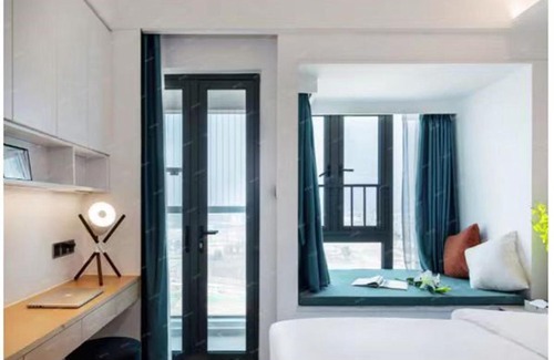 Shajing Apartment | Royal Executive Apartment, Shenzhen World Exhibition & Convention Center, Nearby Shenzhen World North Metro St ation