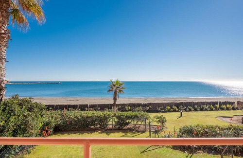Sotogrande Apartment | Royal Front Beach Apartment