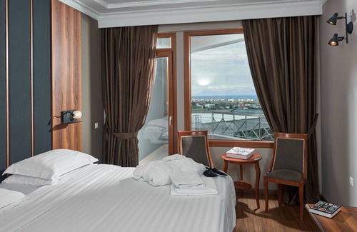 Thermi Hotel | Royal Hotel