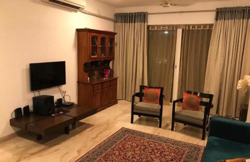 Pune Apartment | Royal Humming Bird