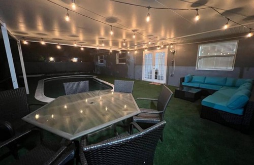 Lauderhill House | Royal Luxe Pool Home near Ft Laud airport and each