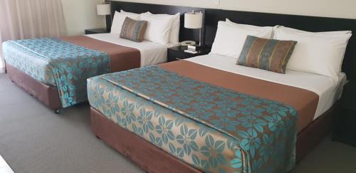 Miles Hotel | Royal Motel Miles