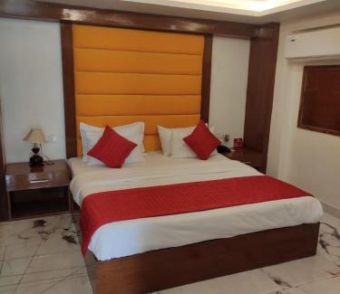 Indirapuram Hotel | Royal Park - Hotels & Resorts