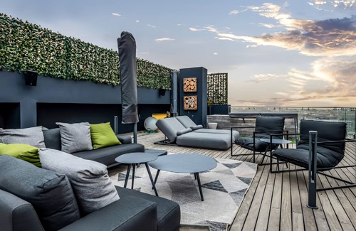 Sandown Apartment | Royal platinum Penthouse in Sandton