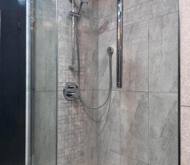 Knittelfeld Apartment | ROYAL RACiNG SUiTE KF