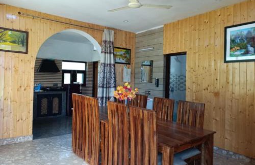 Gund Villa | ROYALE PEAKS villa sonamarg Rd