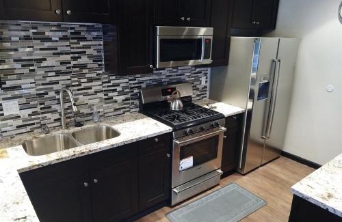 June Lake Apartment | Rr-edgewater20